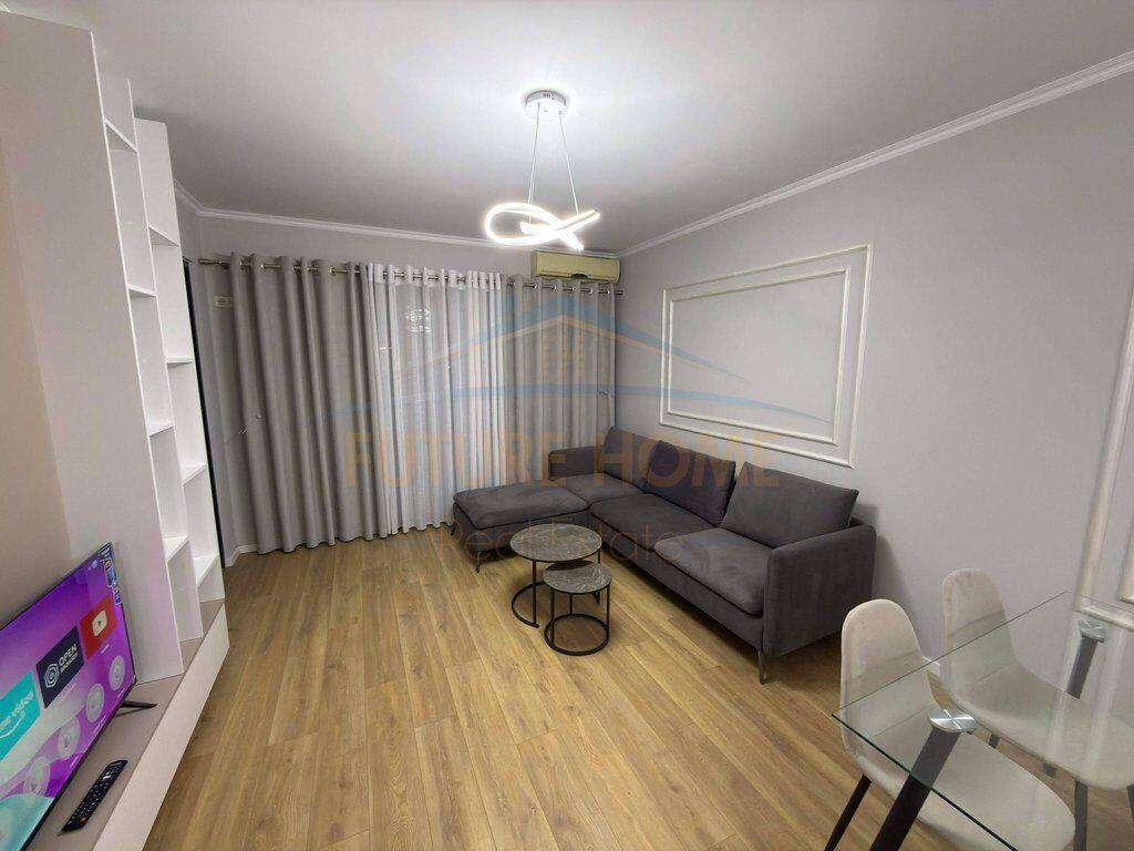 In vendita, Appartamento 1+1 Unaza e Re, Tirana
