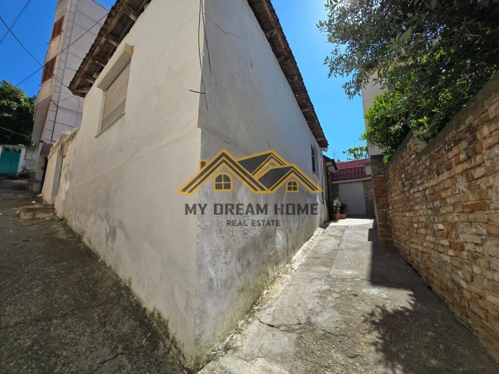 SHITET SHTEPI PRIVATE TEK GJYKATA ,DURRES !
