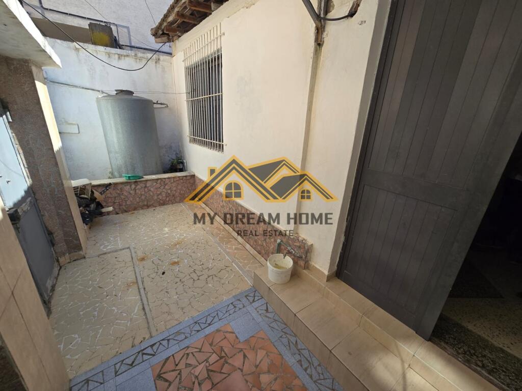 SHITET SHTEPI PRIVATE TEK GJYKATA ,DURRES !