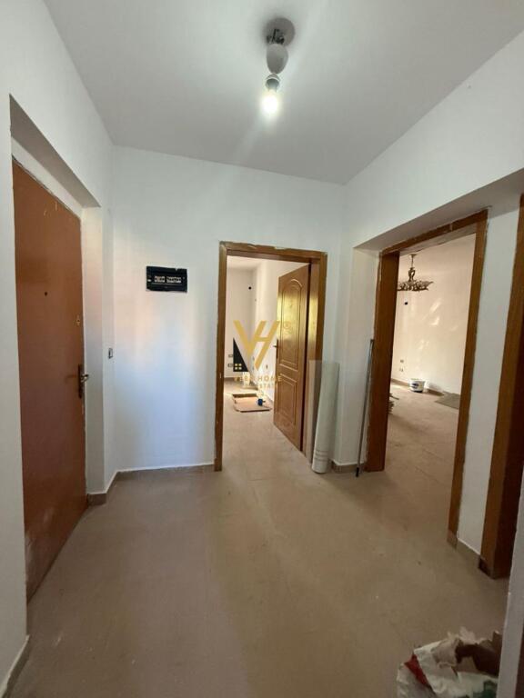 LOCALE COMMERCIALE DI 70 M2 IN AFFITTO IN VASIL SHANTO 50.000 LEKE