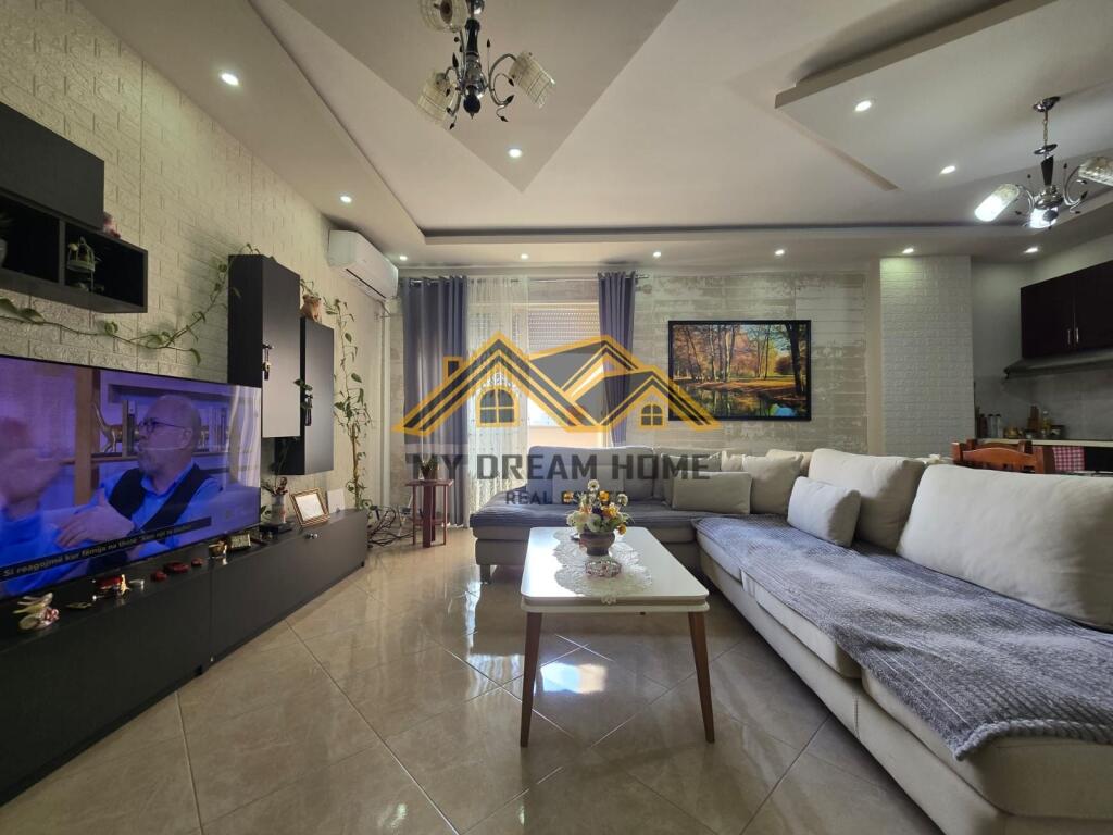 SHITET, APARTAMENT 2+1+2 , DURRES, ISH URT