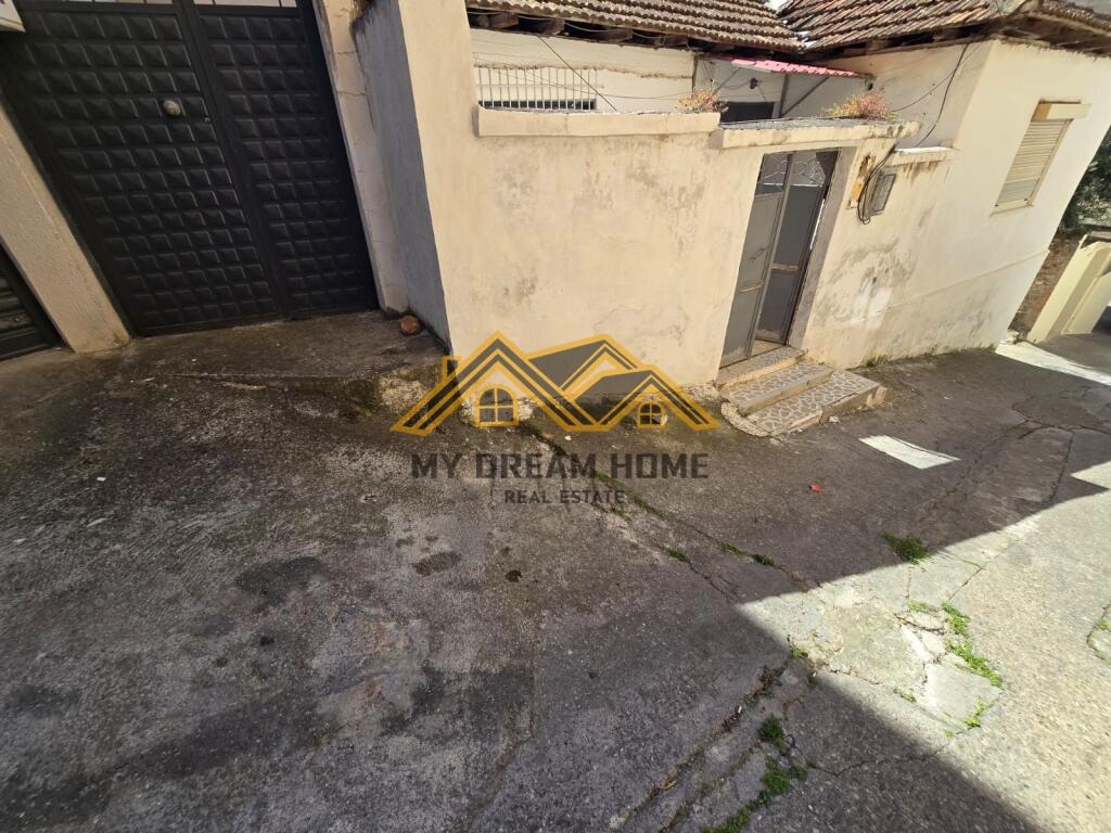 SHITET SHTEPI PRIVATE TEK GJYKATA ,DURRES !