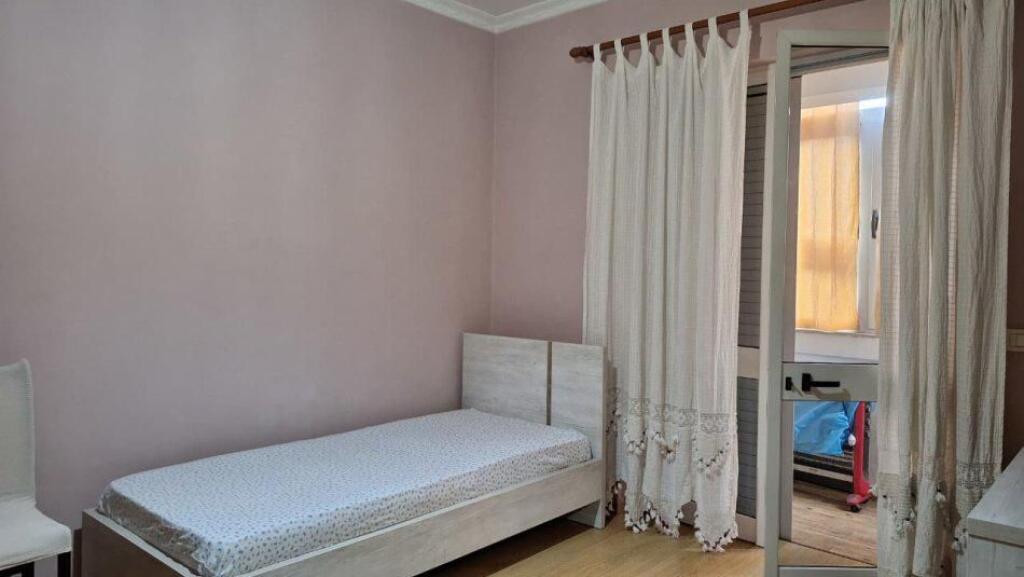 📌Jepet me qira apartament 2+1+ballkon 📍 tek Rruga e Durresit!