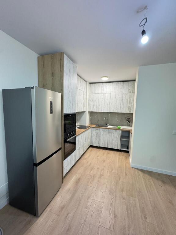 APARTAMENT 2+1 ME QERA TEK KOMUNA E PARISIT