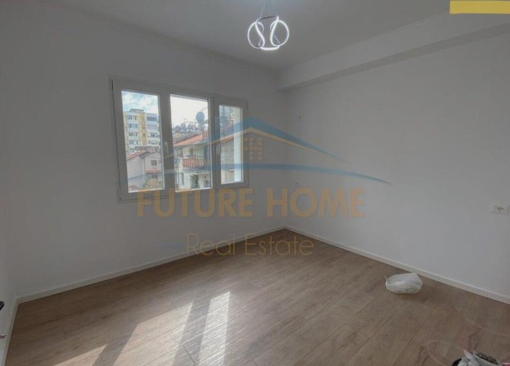 For sale, Apartment 2+1, 21 December (near Polyclinic no. 9)