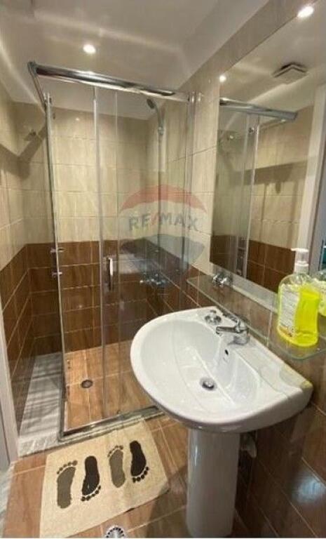 Garsoniere per shitje- Pallatet Arabe!!!! ID: 530261060-1930
