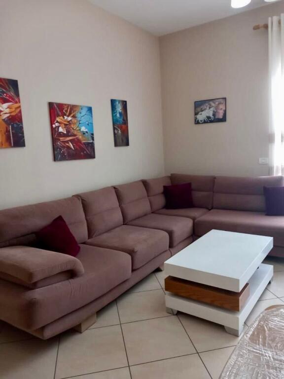 📣 QERA Apartament 2+1 📍 Tek Hotel Hilton, Prane Kompleksit Delijorgji 🛣️ Bulevardi "Gjergj Fishta" ✨  
