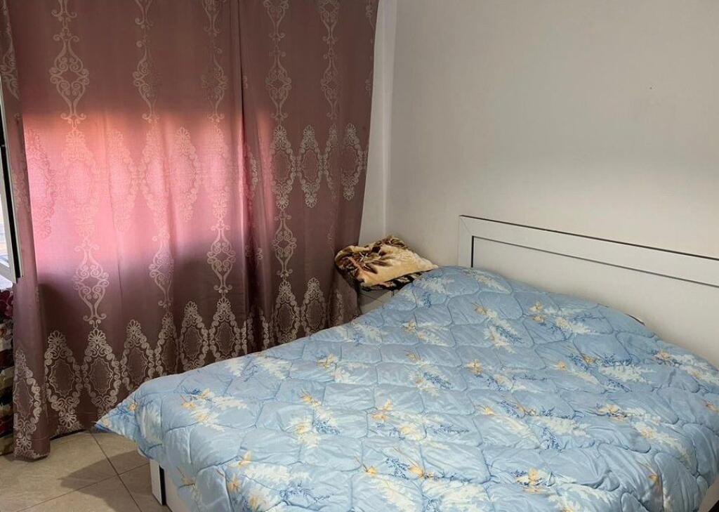 VENDESI APPARTAMENTO 1+1 VICINO ALLA SCUOLA DI BALLETTO