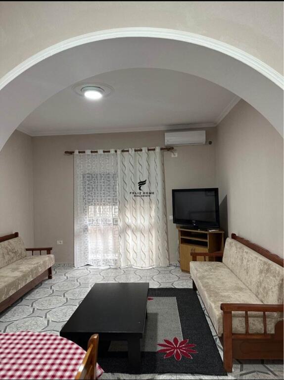 APARTAMENT ME QERA 2+1 VILAT GJERMANE 50.000 LEKE
