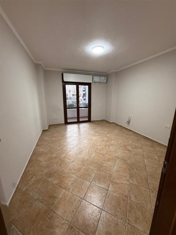 UFFICIO IN AFFITTO 165 M2 COMUNE DI PARIGI 1.200 EURO