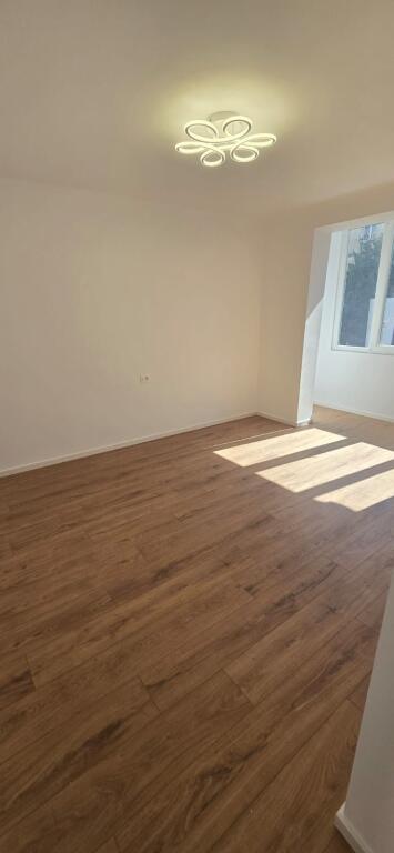 In vendita 1+ 1 a M Shyr 135 000