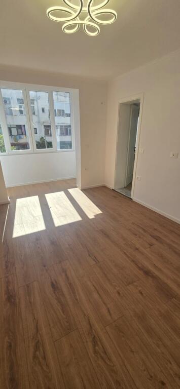 In vendita 1+ 1 a M Shyr 135 000