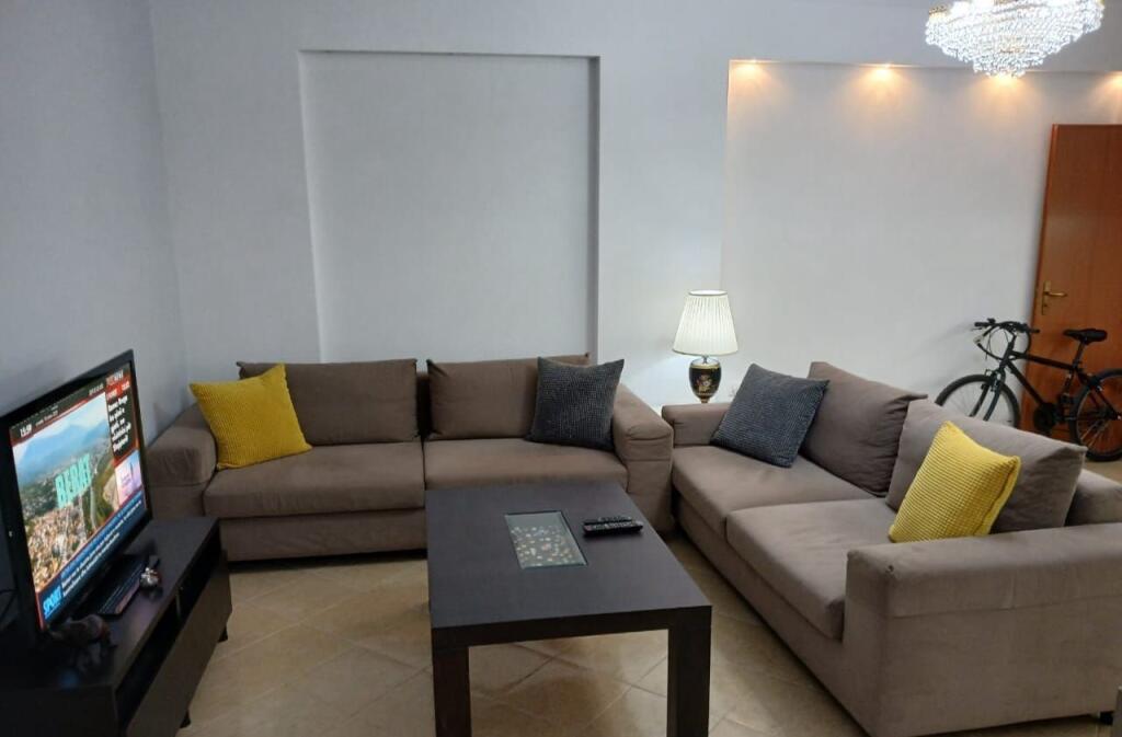 APARTAMENT ME QERA 2+1 FRESK 520 EURO