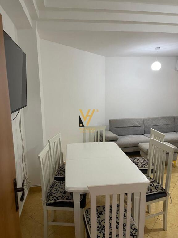 JEPET APARTAMENT 2+1+BLK ME QIRA TE KOPSHTI ZOOLOGJIK 600 EURO