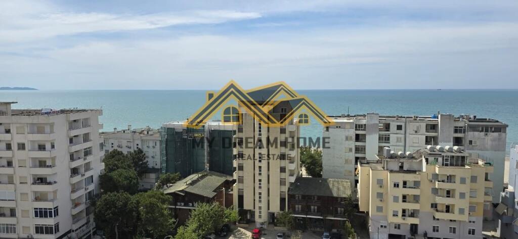 VENDESI APPARTAMENTO 1+1 CON VISTA BALCONE SUL MARE ROCCIA DI KAVAJË