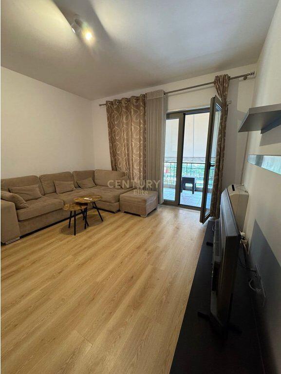 APARTAMENT 1+1 ME QIRA TE KOMPLEKSI DELIJORGJI! 750 € /Muaj