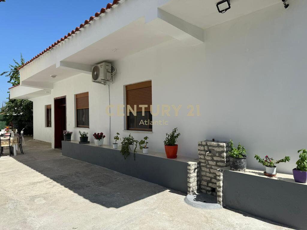PRIVATE HOUSE FOR SALE IN PLAZH-RROTA E KUQE 100 METERS FROM THE SEA 320,000 € /Month
