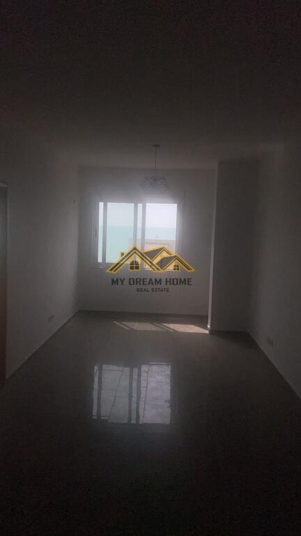 VENDESI APPARTAMENTO 1+1 CON VISTA BALCONE SUL MARE ROCCIA DI KAVAJË