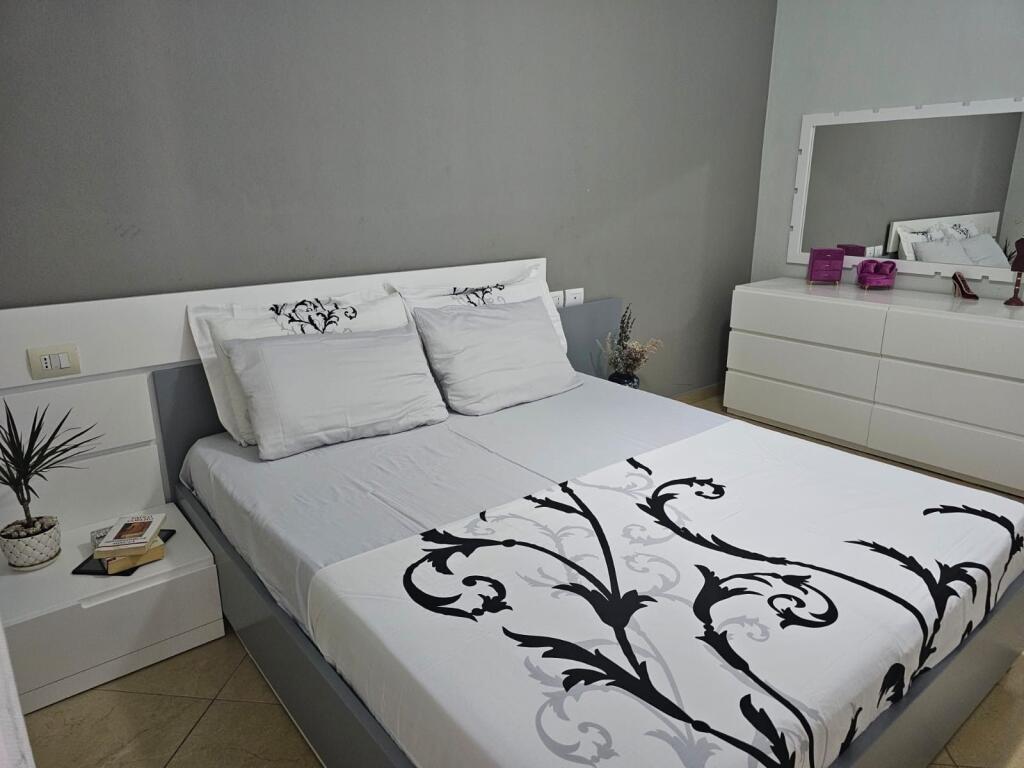 Apartment 1+1 for long term rent beginning of Lungomare Vlore