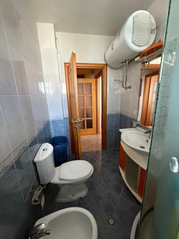 Apartament per shitje 2+1+2 tek zona Tirana e re