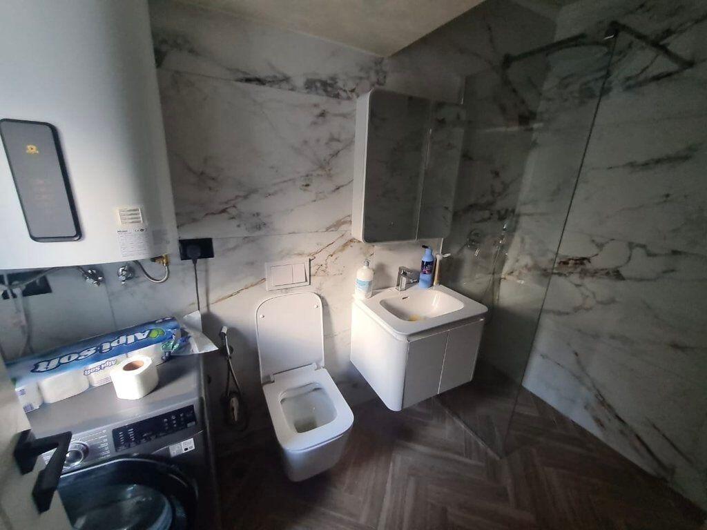 Garsonierë Plotesisht e Mobiluar – Myslym Shyri, 30m²