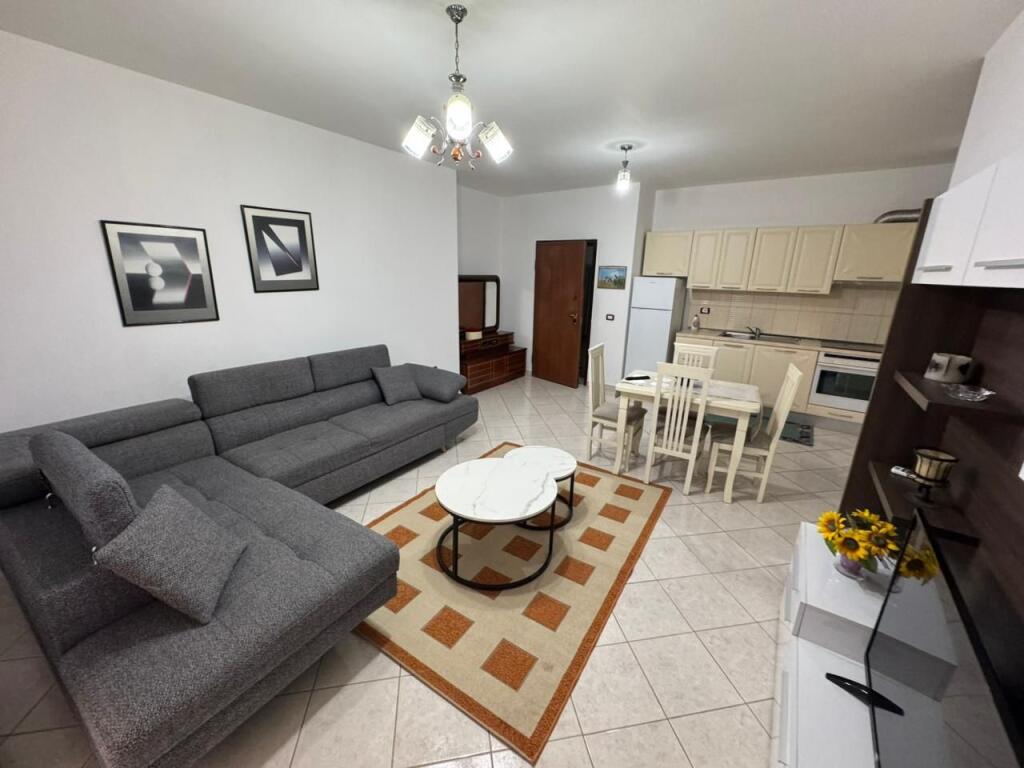 🏡 Appartamento 2+1 in affitto 📍 Astir, vicino alla zona Bohem