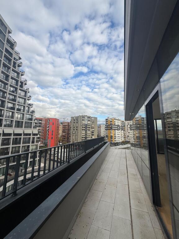 Apartament 2+1 + Parkim tek Lake View Residence!