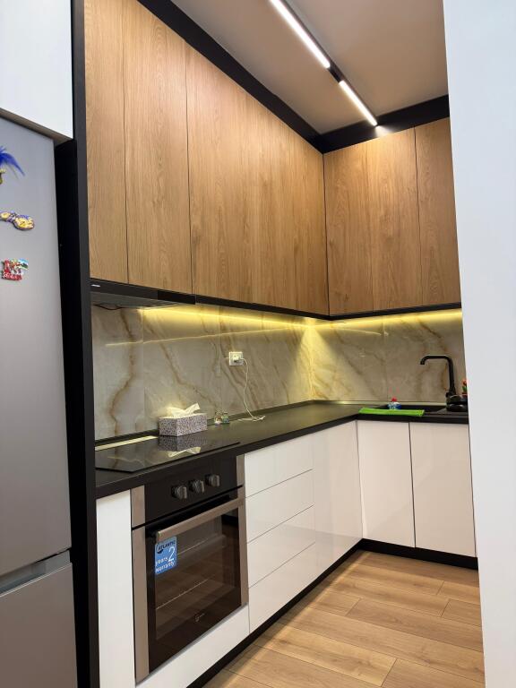 Apartament 1+1, Don Bosko!