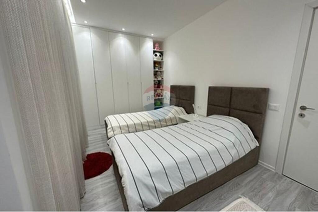 Apartament - Për Qira - Rruga e Dibrës, Tiranë