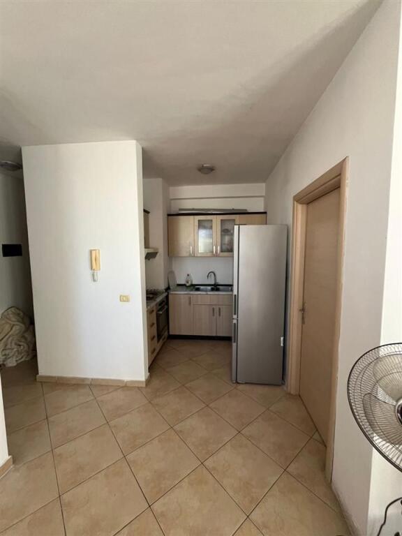Apartament 2+1 me qera tek Qendra Condor tek Ish Parku