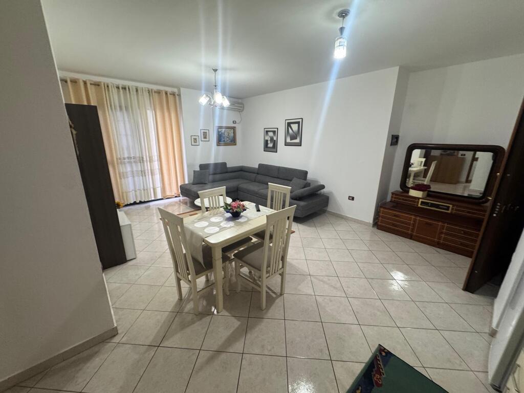 Appartamento in affitto 2+1 Astir, Bohemi