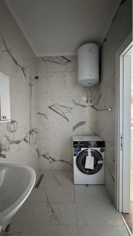 Affittasi appartamento 2+1+2 bagni+ posto auto a Myslym Shyr! 1.100 € /Mese