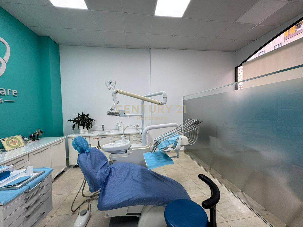 VENDIAMO UNA CLINICA DENTALE A YZBERISHT!
