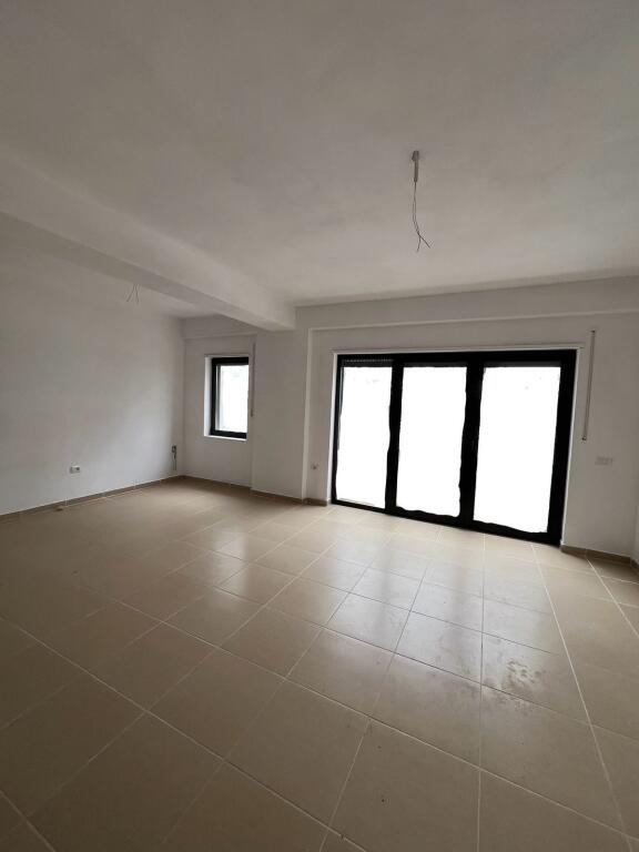 OKAZION! APARTAMENT 2+1 PER SHITJE TEK KODRA E DIELLIT 2