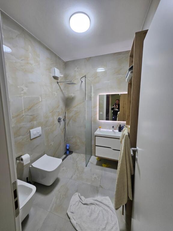 2+1,furnished,in Lapraka,700 thousand lek
