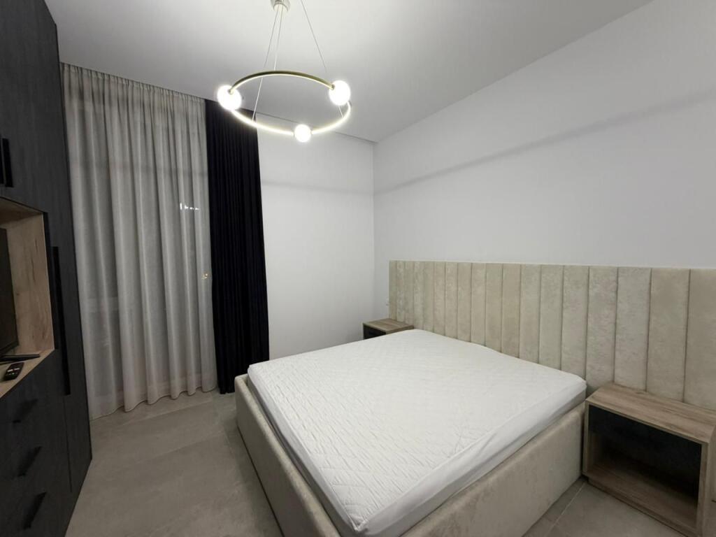 Apartament 2+1 per qira tek Montesori School tek Liqeni i Thate.