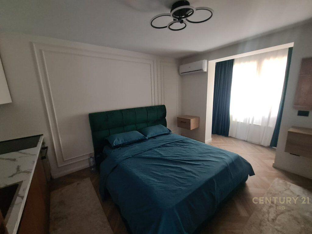 MONOLOCALE A MYSLYM SHYRI! 400 € /Mese Superficie Totale 30m2
