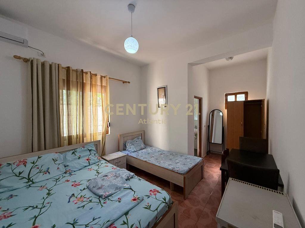 VENDESI PRIVATO IN VENDITA A PLAZH-RROTA E KUQE A 100 METRI DAL MARE 320.000 € /Mese Sup. Totale  478m2