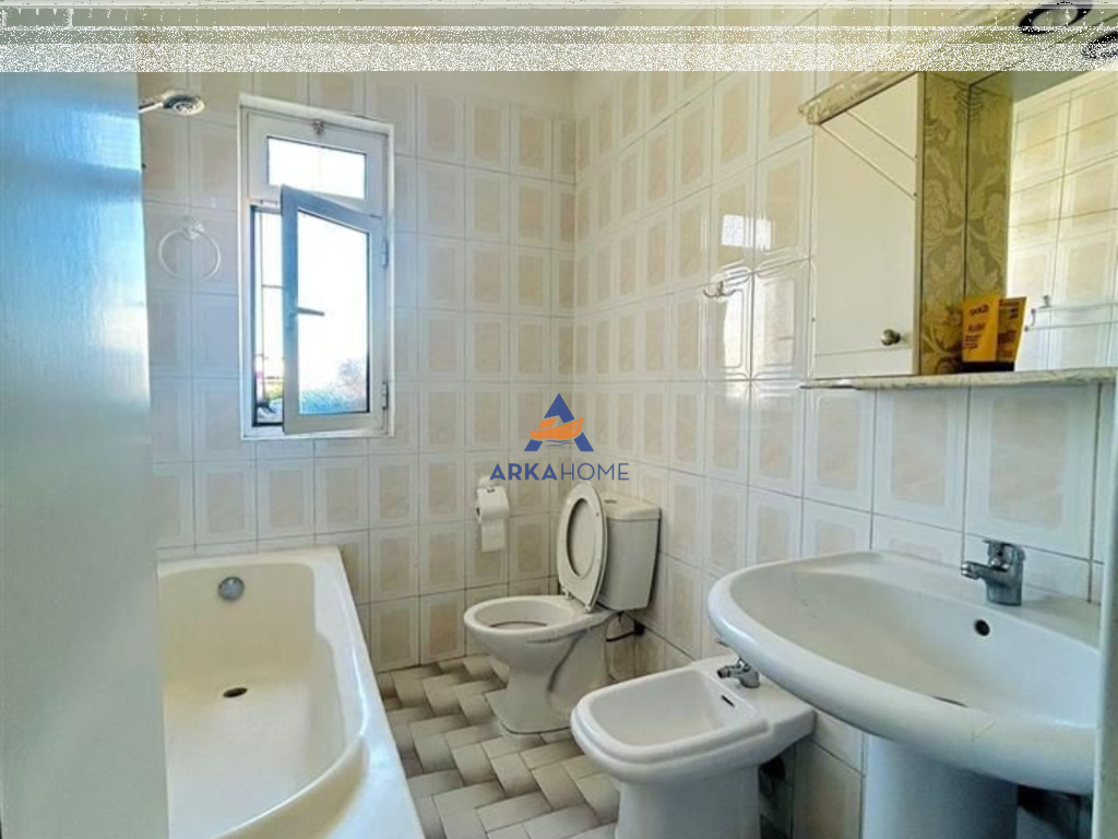 FOR SALE APARTMENT 2+1+BALCONY "NEAR THE FORMER ELECTRIC MARKET, TODI SHKURTI STREET" 150000 EURO