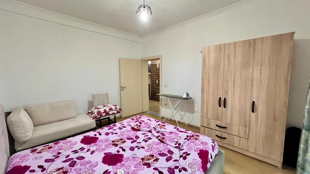 *In Affitto : 2+1+2Balconi📍Zogu i Zi (Al Rondò⚡️) - 600€ - Sup.75m² - Piano 3 || Arredato e Investito di Recente🤯🔥 *