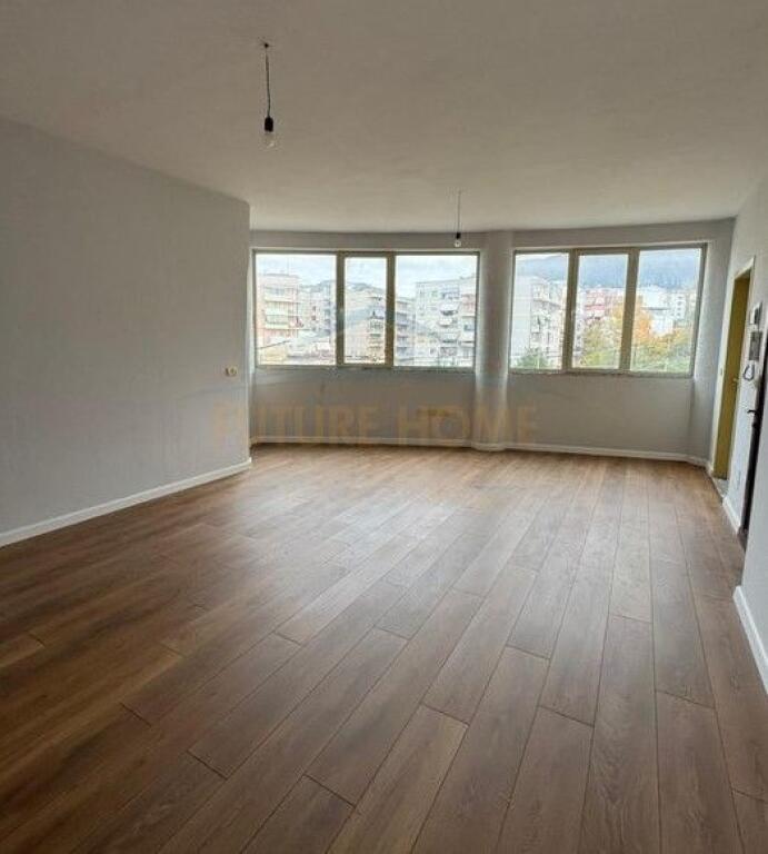 Shitet, Apartament 1+1, Fresku , Tirane