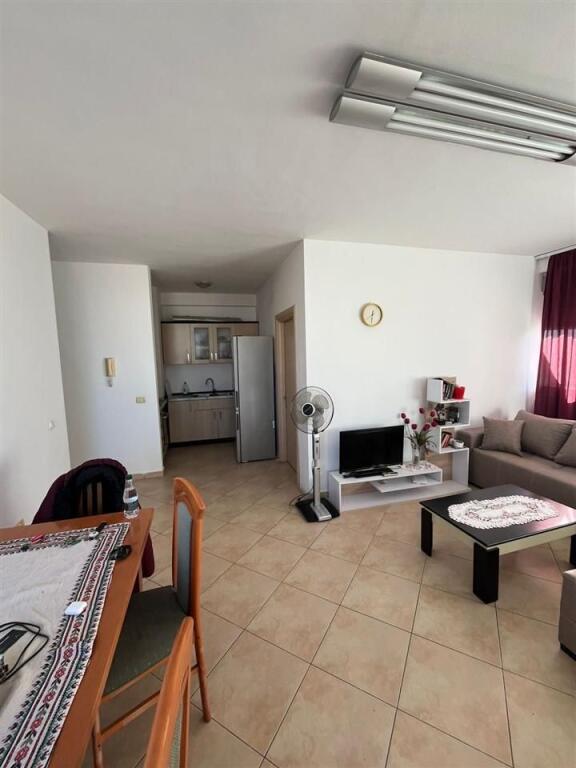 Apartament 2+1 me qera tek Qendra Condor tek Ish Parku