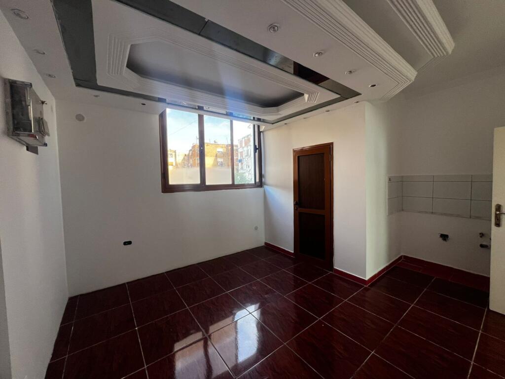 Business Premises for Annual Rent Vlore