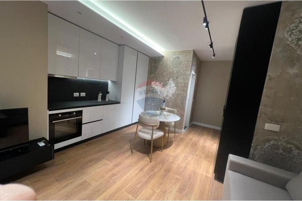 Apartment - For Sale - Skënderbej Square, Tirana(ID: 530181095-235)