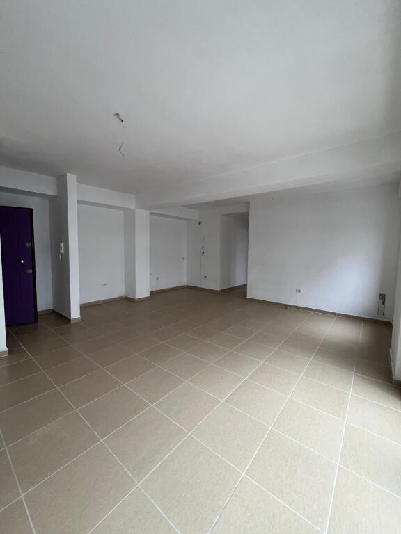OKAZION! APARTAMENT 2+1 PER SHITJE TEK KODRA E DIELLIT 2