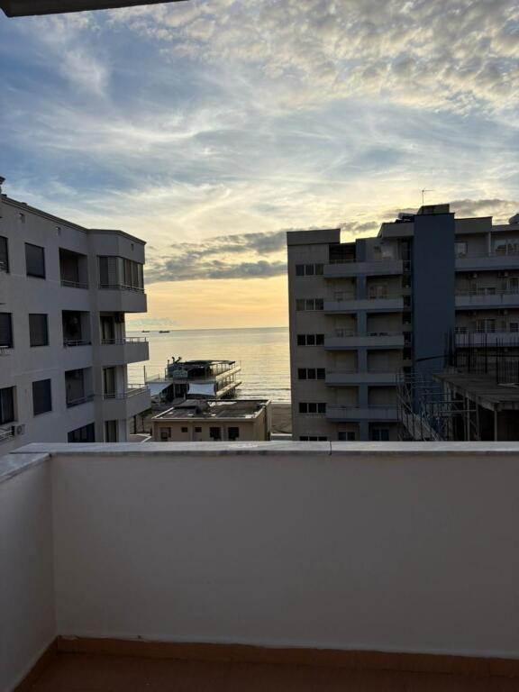 Super 1+1 apartments for rent with sea view