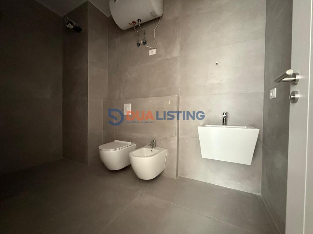 OKAZION! Shesim Apartament 3+1+2 në Diellon Apartments, Paskuqan!