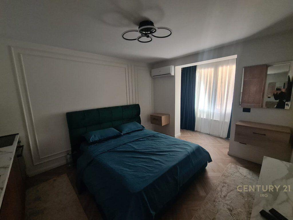 MONOLOCALE A MYSLYM SHYRI! 400 € /Mese Superficie Totale 30m2