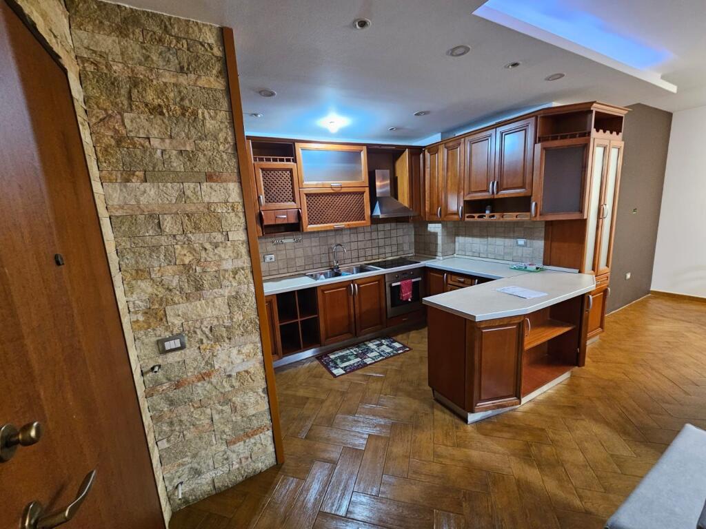 🏡 Appartamento in Affitto 3+1 – Laprakë