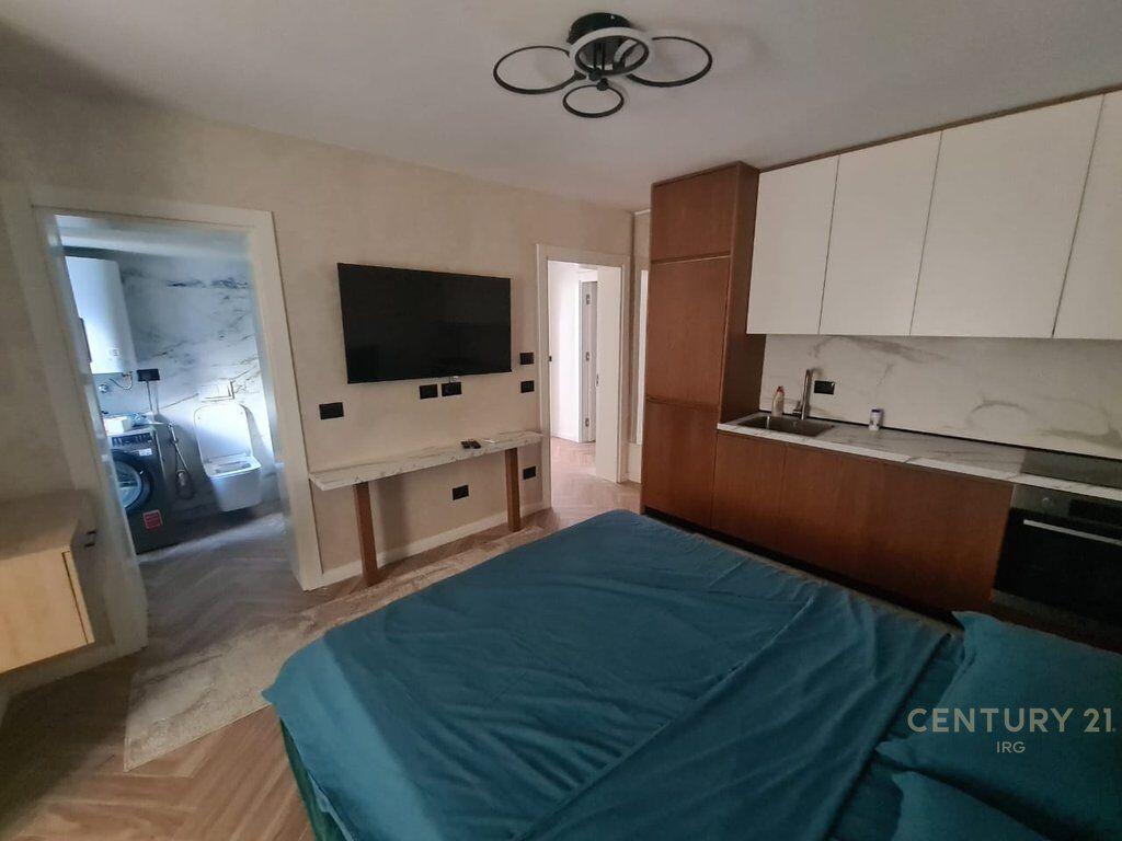 MONOLOCALE A MYSLYM SHYRI! 400 € /Mese Superficie Totale 30m2